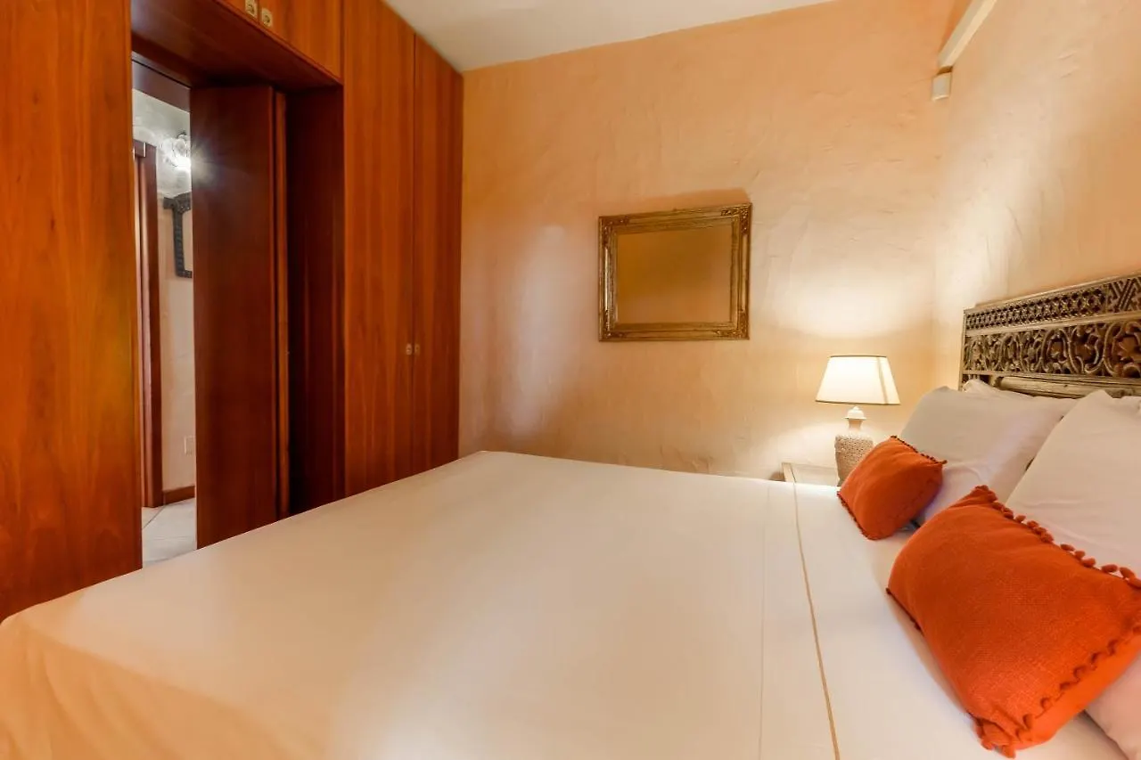 別荘 Luna Bay Home Retreat Con Vista Sulla Baia Di Porto Luna A 2 Km Da ヴィッラシミーウス イタリア